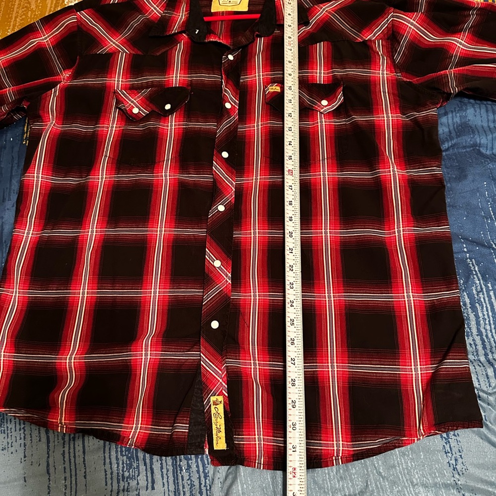 Larry Mahan Red and Black Casual Button Down Shirt